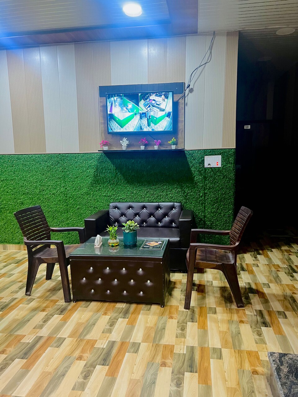 OYO Hotel Smart Residency, Bulandshahr, Bulandshahr