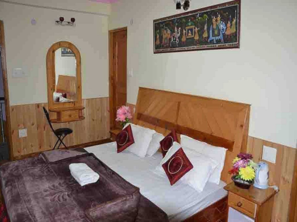 OYO 811094 Hotel Tanvi Cottage, Old Manali Cluster, Manali