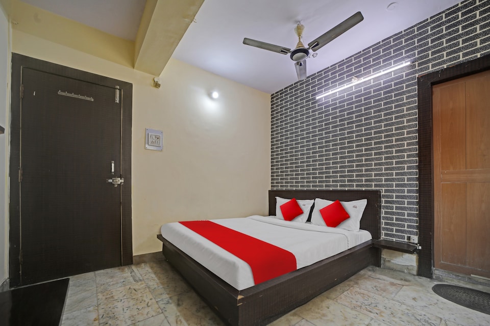 Hotel O Amar, MP Nagar Bhopal, Bhopal