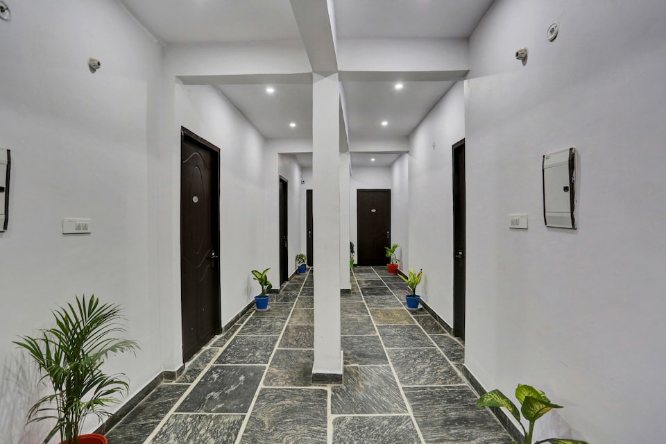Hotel O Shivay Inn, Gomti Nagar Lucknow, Lucknow