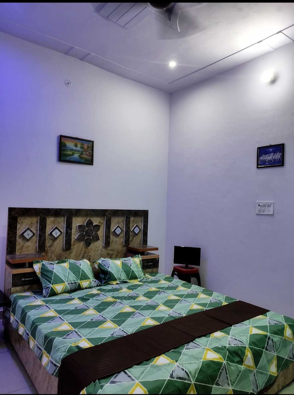 Live on ETW066, Etawah, Etawah