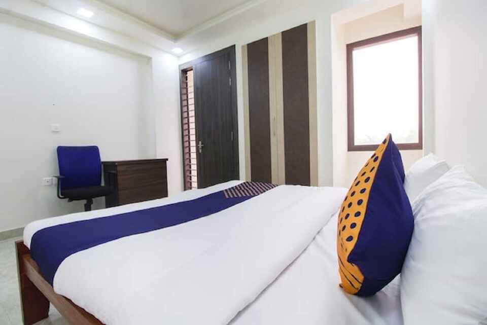 OYO 811163 I Love Agra Stay Point, Fatehabad Road, Agra