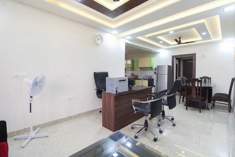 OYO 811163 I Love Agra Stay Point, Fatehabad Road, Agra