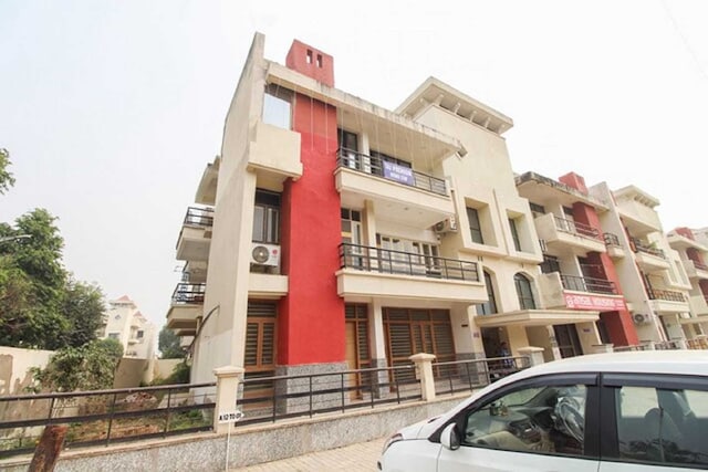 OYO 811163 I Love Agra Stay Point