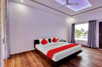 OYO Flagship 811176 Bala shankar Resort 