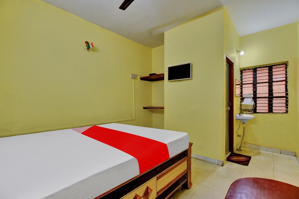 OYO Flagship Hotel Rajdhani Inn, Firayalal, Ranchi