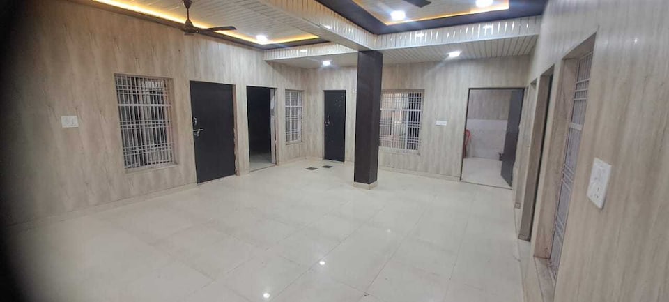 Hotel O 811231 Hotel Tanishk, Hathras, Hathras