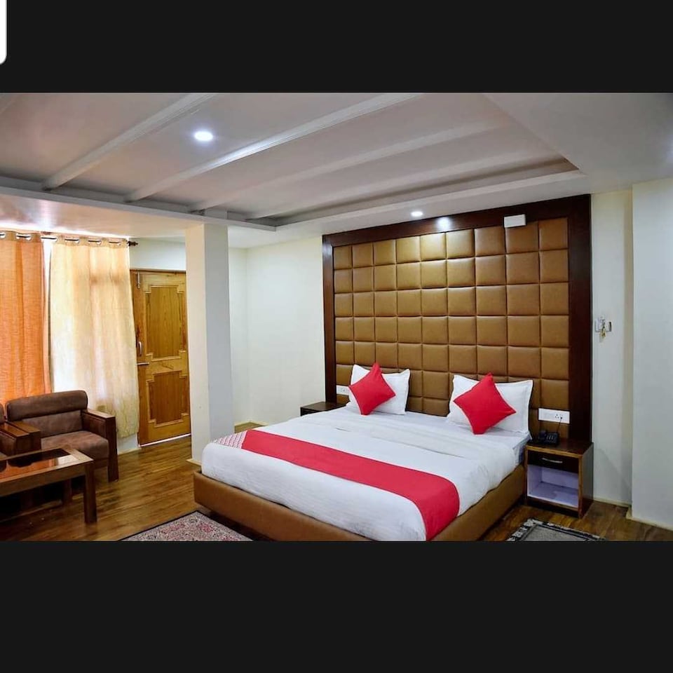 POP 81127J Hotel Whistling Wud, Mall Road Manali Cluster, Manali