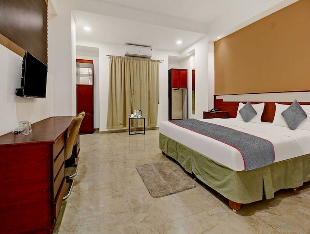 Palette - Hotel Saket Greens