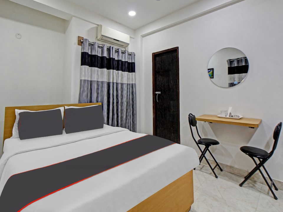 Hotel O Hazra Inn, Gariahat Kolkata, Kolkata