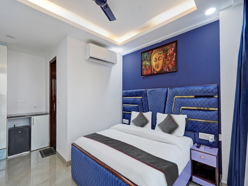 Collection O 811307 Hotel Gold Inn, Noida Expressway SEZ, Noida