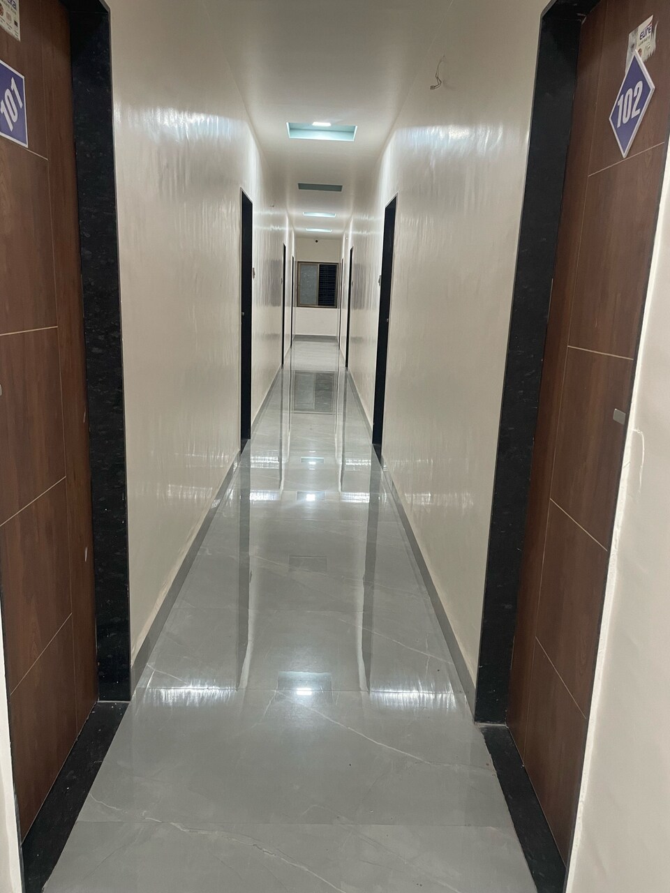 OYO 811308 Utkarsha Hotel & Lodging, Ahmednagar, Ahmednagar