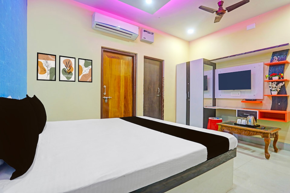 Hotel O Chandia Palace Kendrapara Railway Station, Cuttack, Cuttack