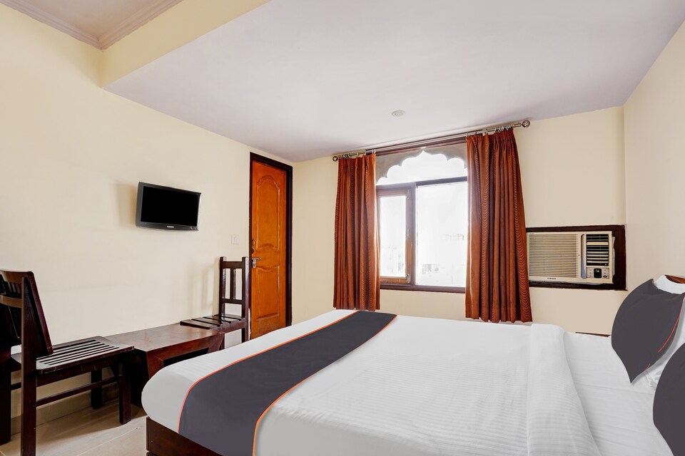 POP 81132K Hotel Grand Inn, C Scheme Jaipur, Jaipur