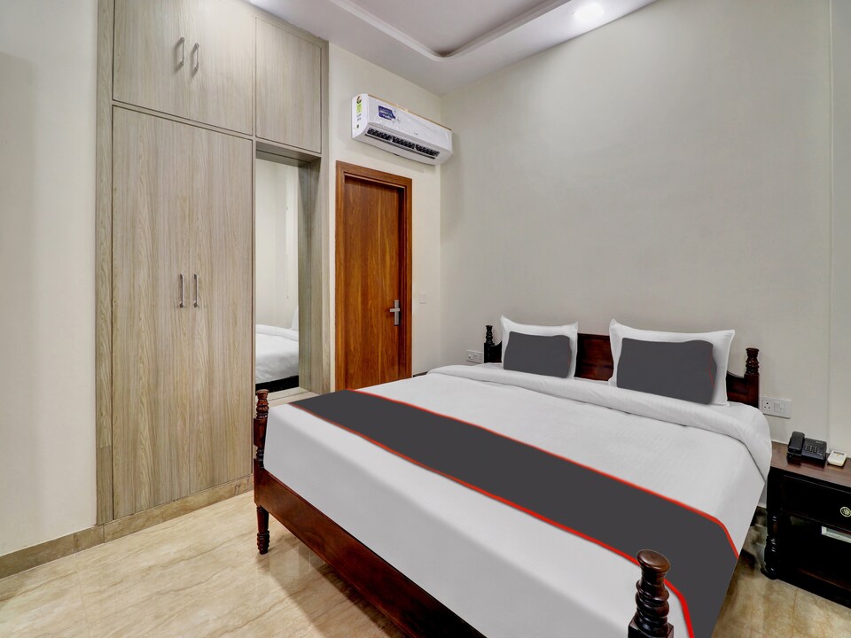 OYO Flagship 811334 PS AVENUE PREMIUM, Fatehabad Road, Agra