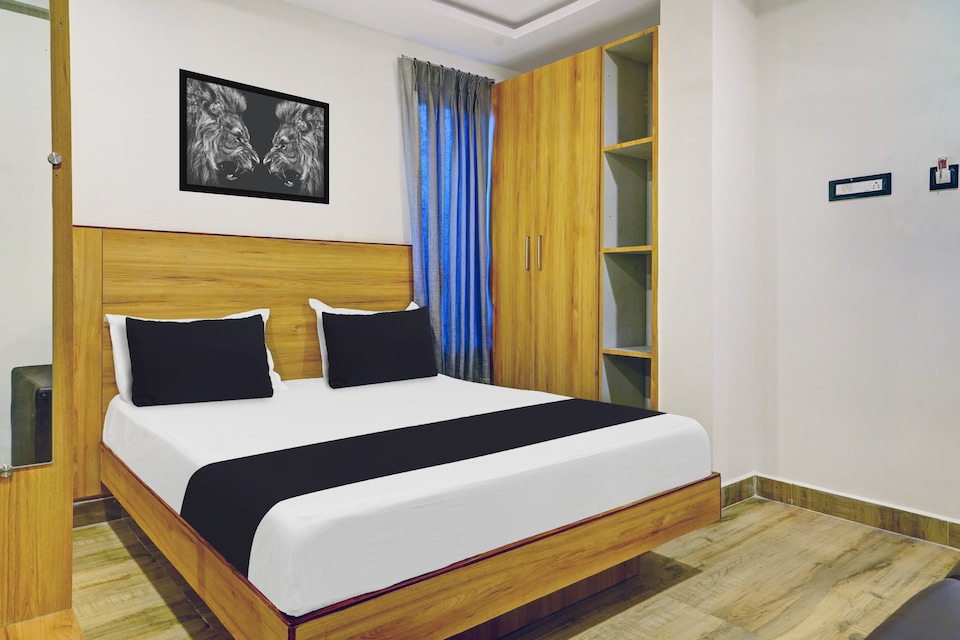 Collection O 811335 Hotel Sri Sai Krishna, Governorpet Vijayawada, Vijayawada