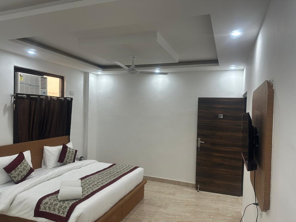 POP 81133G Wamson Co-living Classic, Noida City, नोएडा