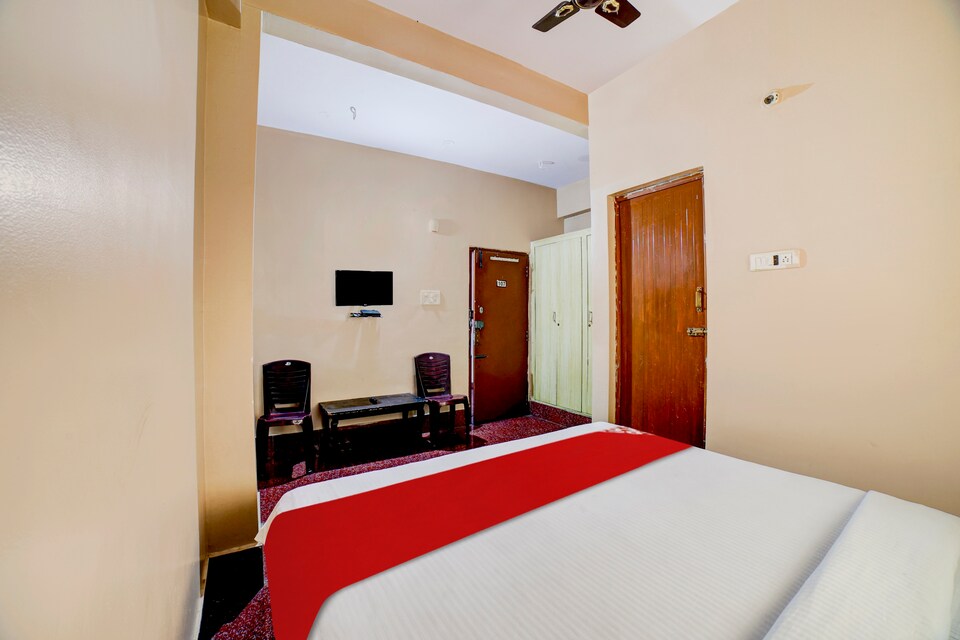 OYO Flagship Hotel Mayur Paradise, Yeshwantupur Bangalore, Bangalore