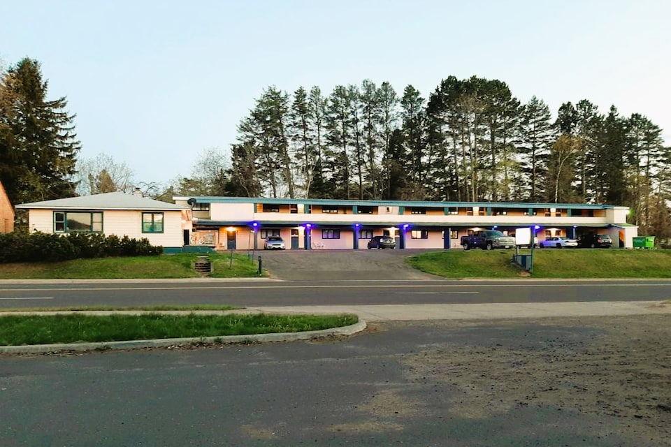 Love Hotels Timberline By OYO Lake Superior, Ironwood, Ironwood