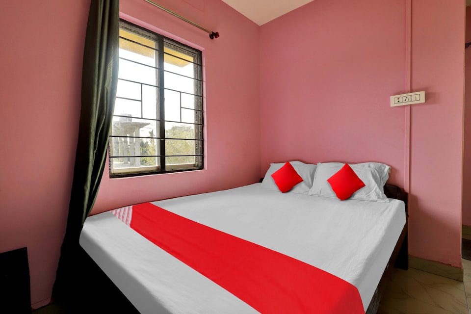 OYO Flagship 811402 The A B's Homes, ISBT Guwahati, Guwahati