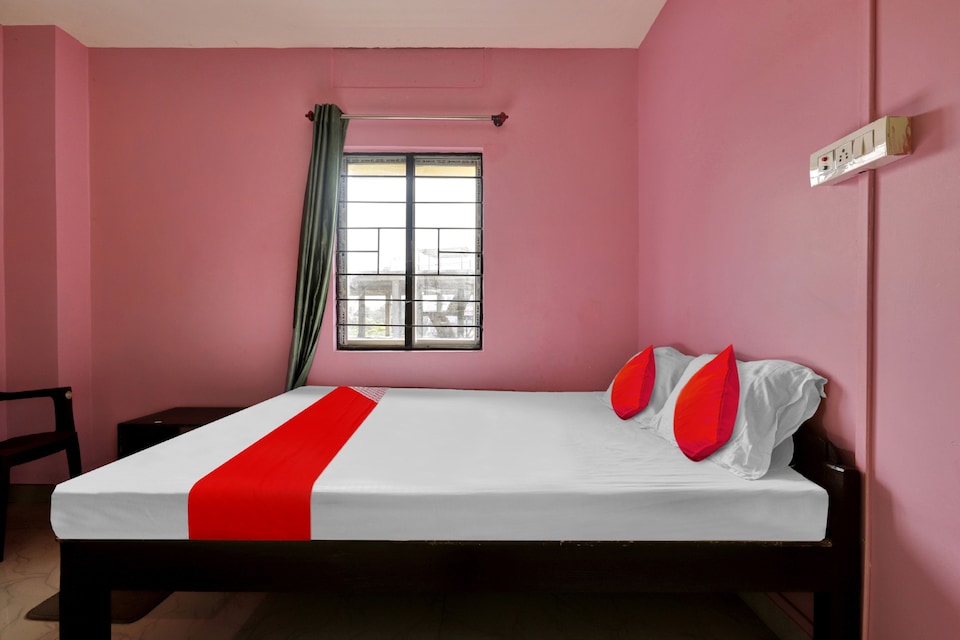 OYO Flagship 811402 The A B's Homes, ISBT Guwahati, Guwahati
