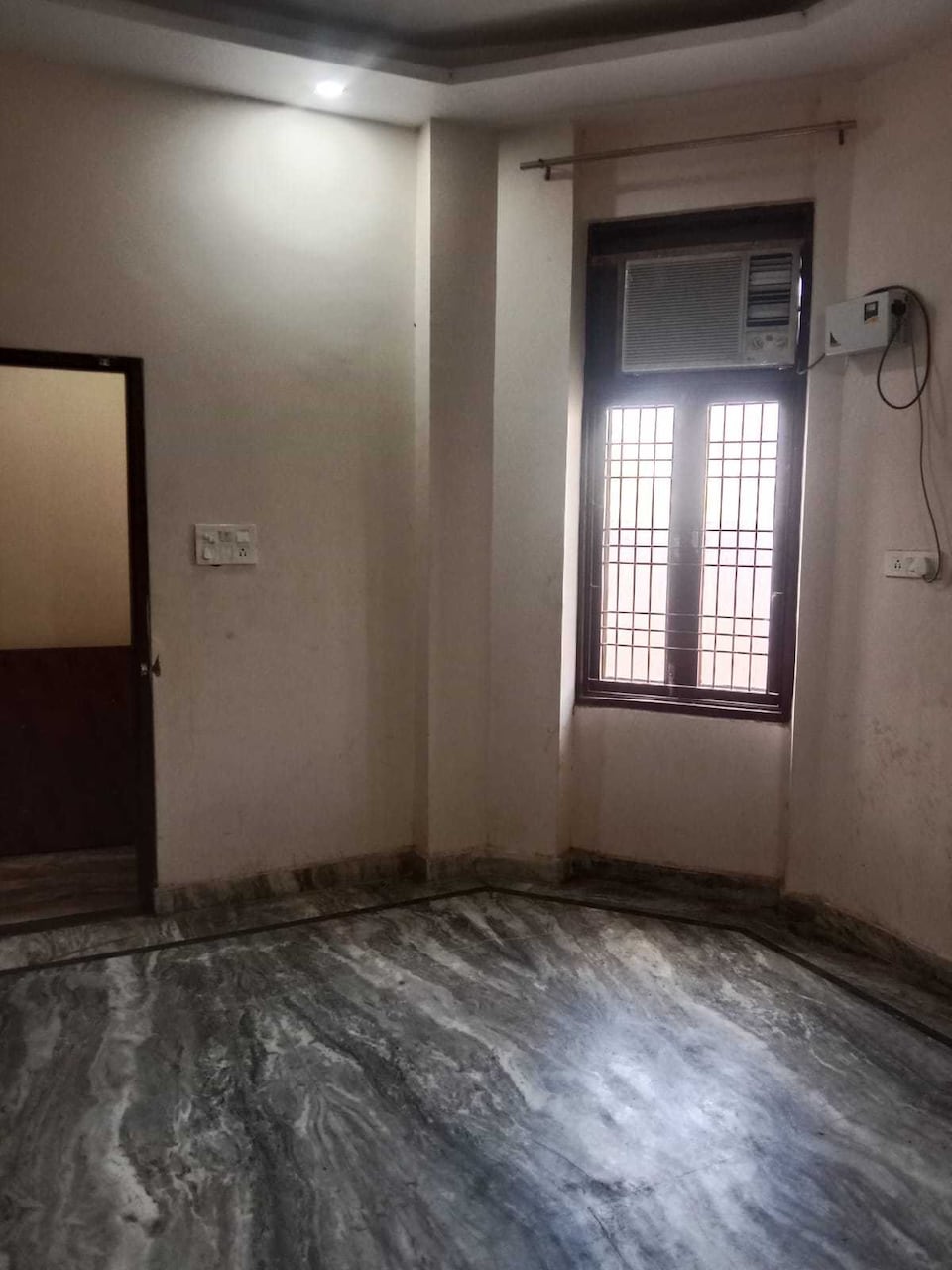 OYO 81141 Mangal Bhawan, Barra Kanpur, Kanpur