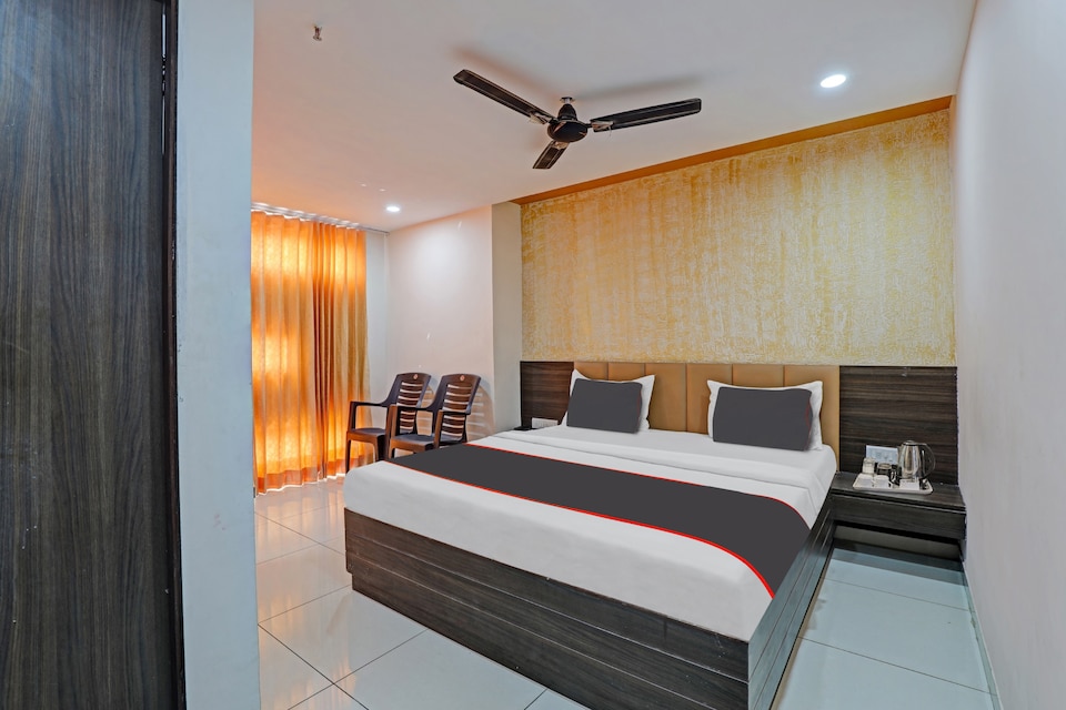 Hotel O The Heaven, Ahmedabad Airport, Ahmedabad