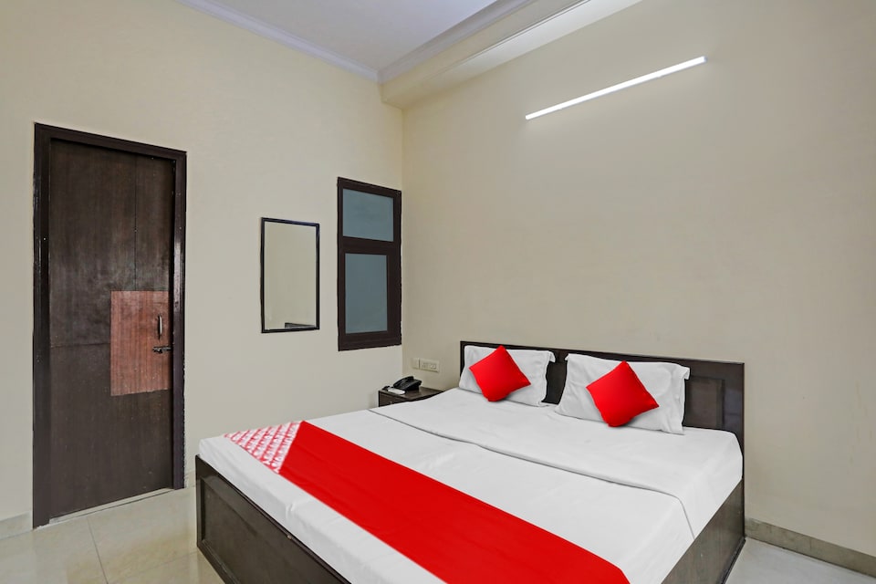 Hotel O MAHARAJA, Ghaziabad City, Ghaziabad