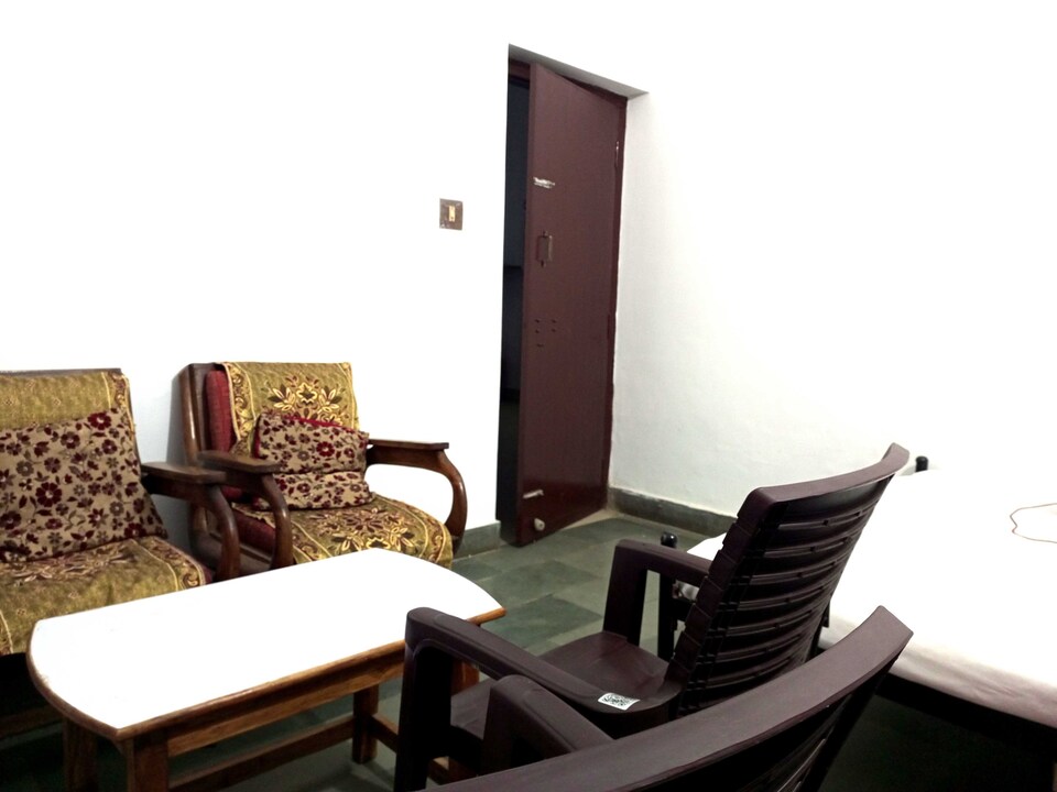 OYO HOME Baba Home Stay, Cantonment, Varanasi