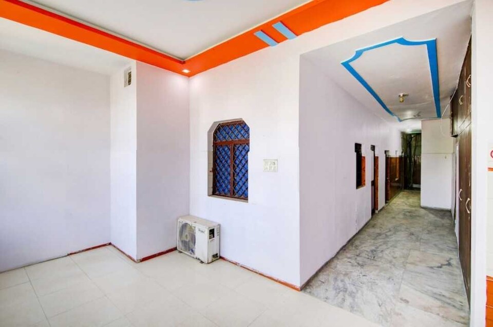 Hotel O Prashant Villa, Lashkar, Gwalior