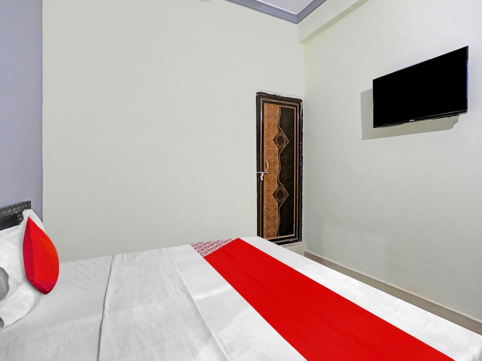 Hotel O Chauhan GalaxyÂ Hotel, IIT Kanpur, Kanpur