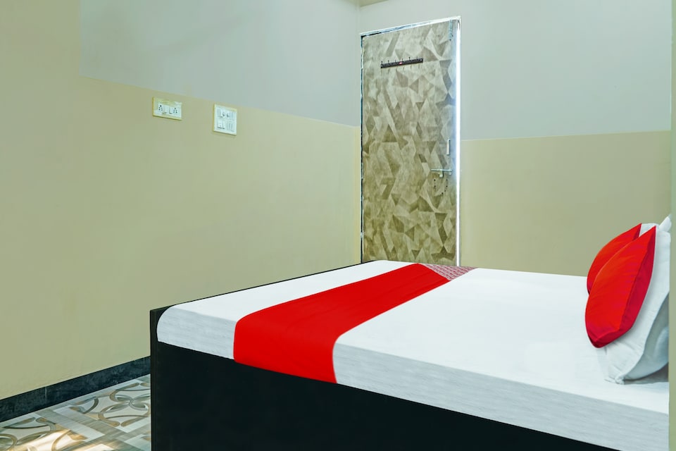 OYO Flagship Hotel Shraddha, Tatibandh Road, Raipur