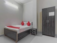 Hotel O The Knights Inn