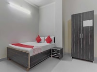 Hotel O The Knights Inn