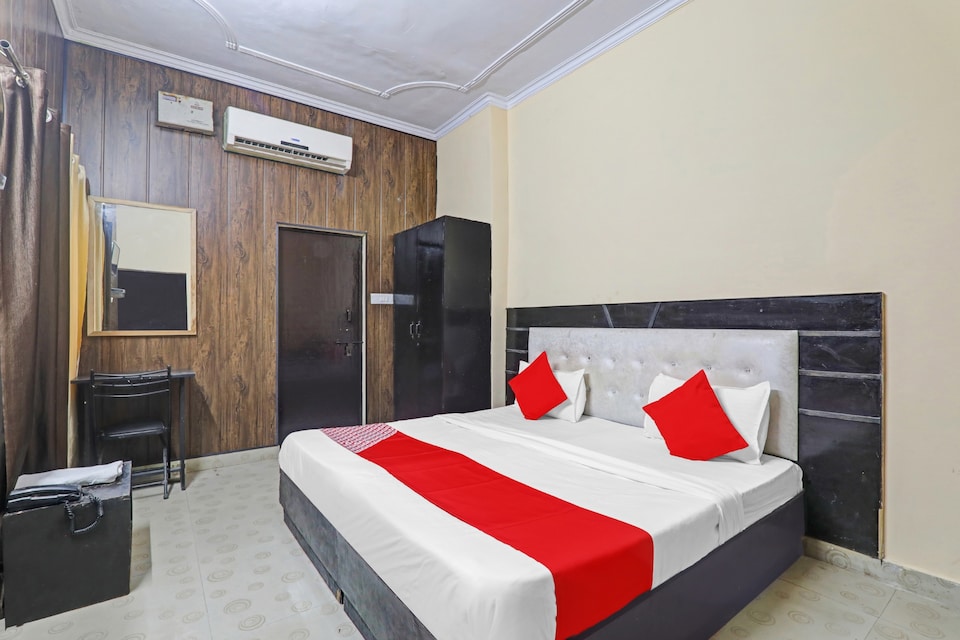Hotel O Four Square, Indira Nagar Lucknow, Lucknow