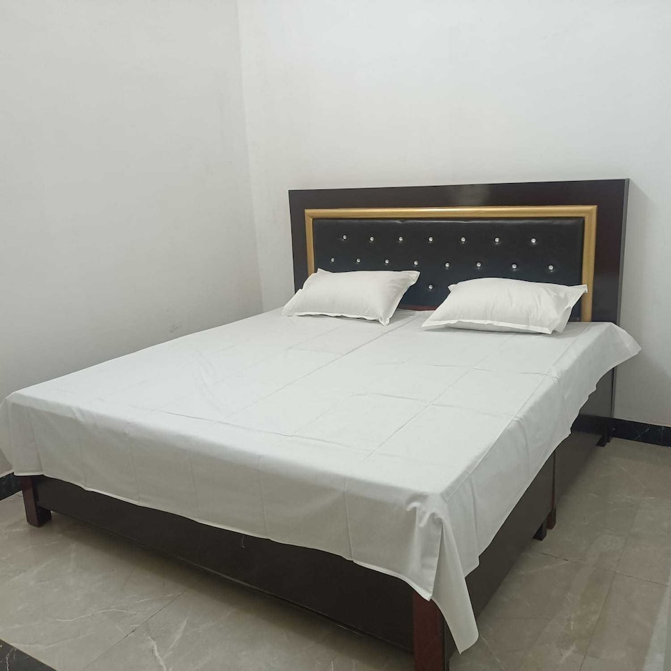 81155 Four Season Hotel Restaurant And Cafe, Muzaffarnagar, Muzaffarnagar