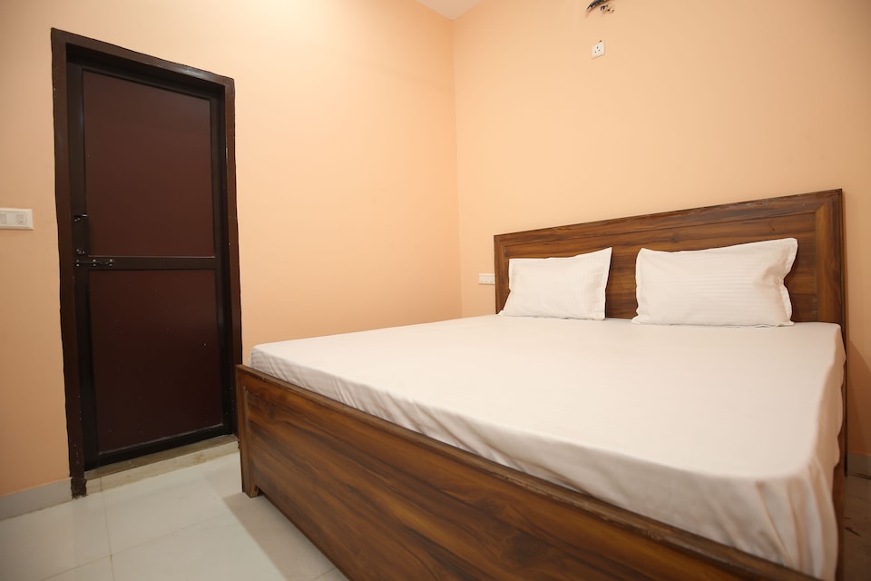 SPOT ON 811571 Hotel Skylight Inn, Patiala, Patiala