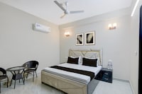 Hotel O Regal Garden 