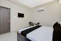 Hotel O Regal Garden 