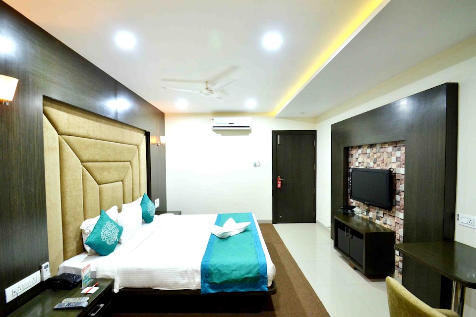 OYO 1659 Hotel Alankar Inn, Governorpet Vijayawada, Vijayawada