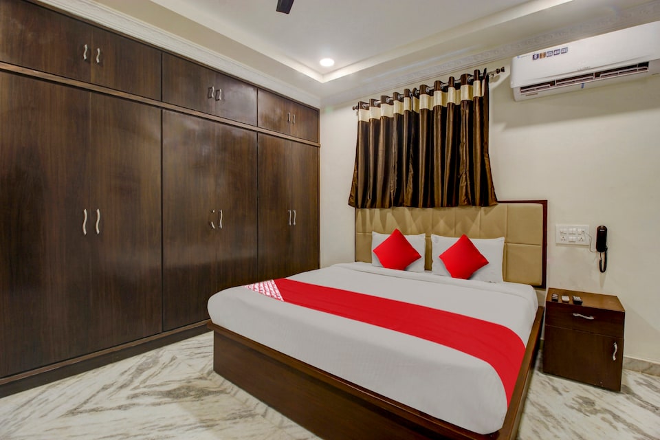 OYO Flagship 811645 Hotel Sri Sai Residency, Khammam Khammam, Khammam