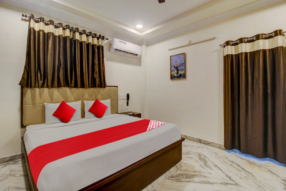 OYO Flagship 811645 Hotel Sri Sai Residency, Khammam Khammam, Khammam
