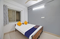 SPOT ON 811649 San International Hotel