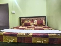 POP 81165B Hotel Rose Inn