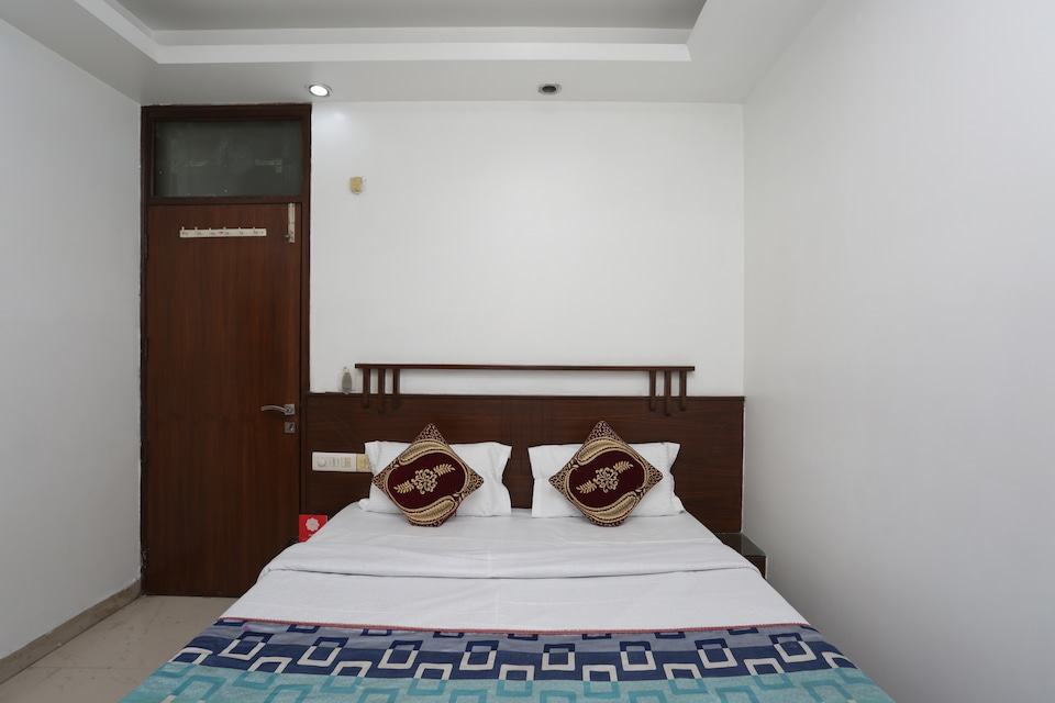OYO 1660 Hotel TPZ, Paharganj Delhi, Delhi