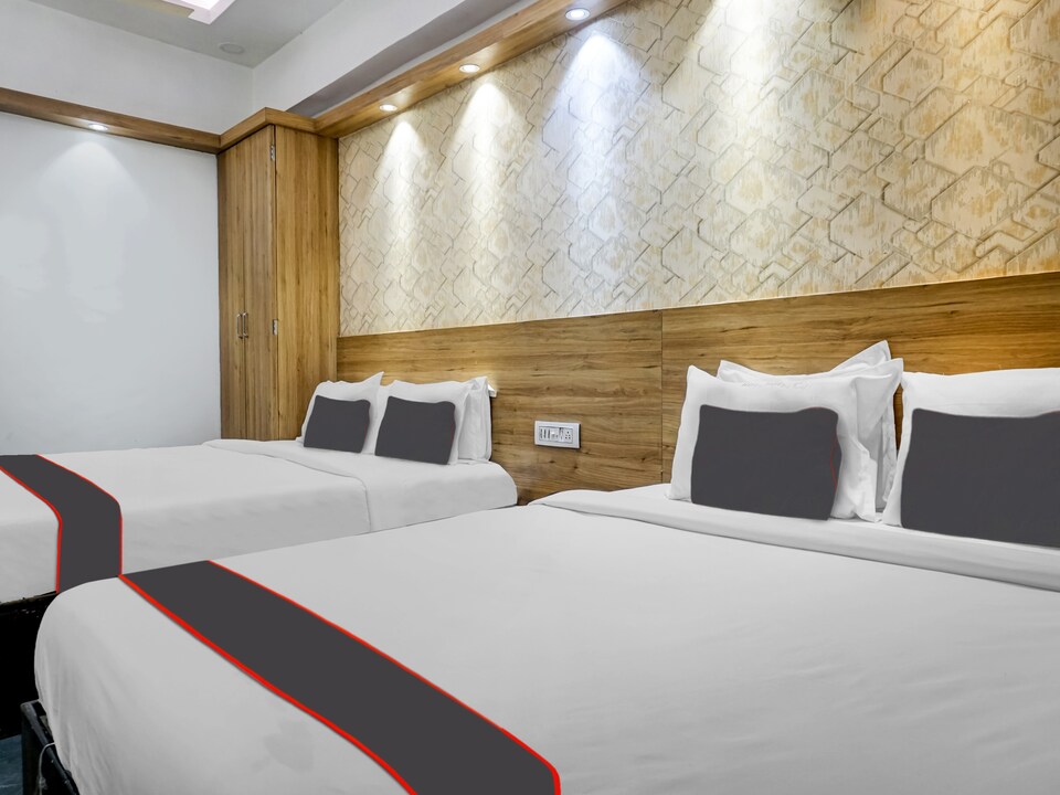 Collection O Galaxy Stay, Kharadi Pune, Pune