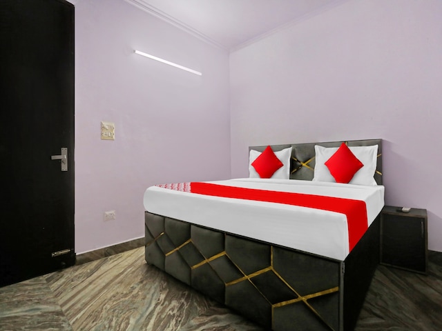 Hotel O Premium Rooms