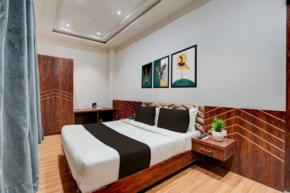 Townhouse Naya Nohra Crossway Kota Formerly Hotel Sterling, Kota, Kota
