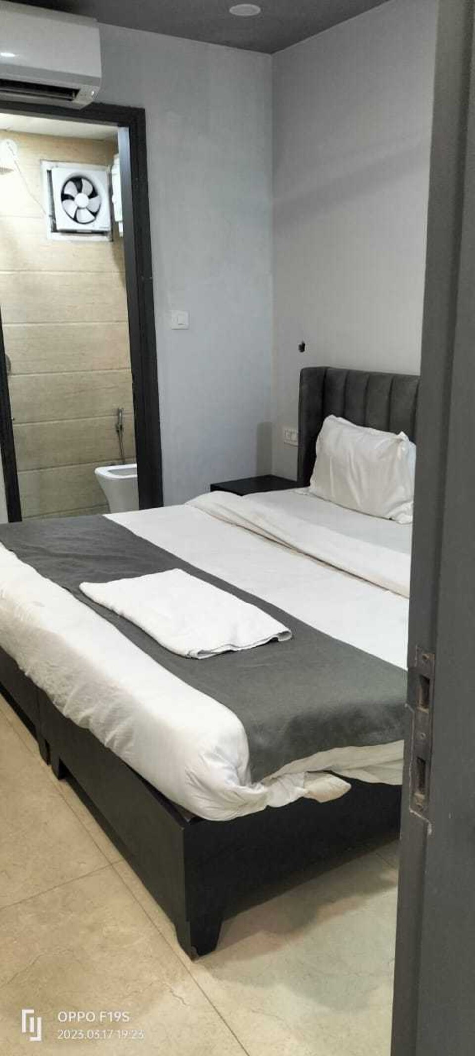 POP 81181J Shalimar Bagh Residency , Pitampura - Rohini Delhi, Delhi