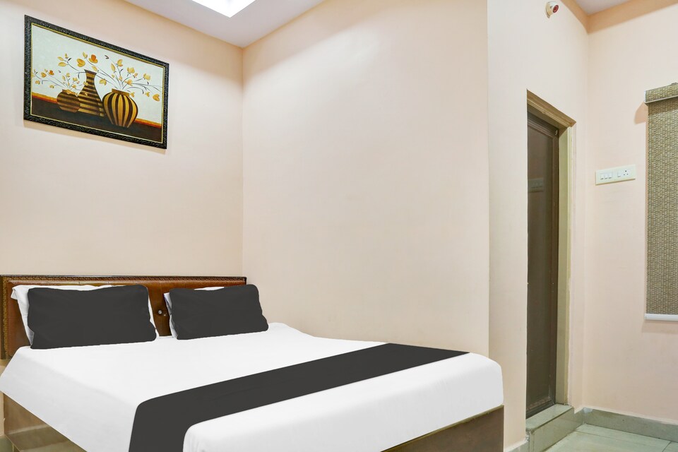 OYO Flagship 811896 Hotel Relax Residency, Gajuwaka Visakhapatnam, Visakhapatnam
